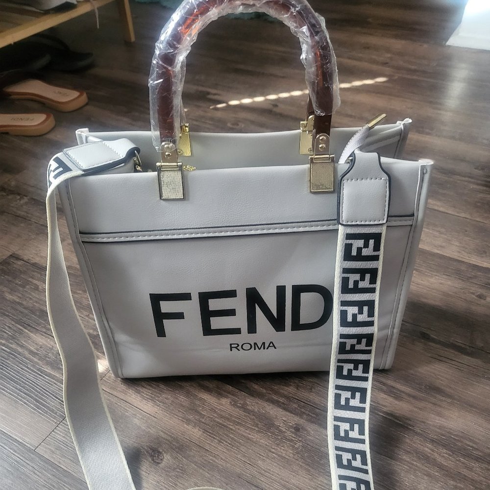 BEAUTIFUL FENI TOTE